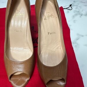 Christian Louboutin Peeptoe Heels size 38 Natural/Brown